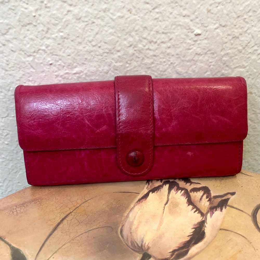 Beautiful Pink HOBO Wallet 💞